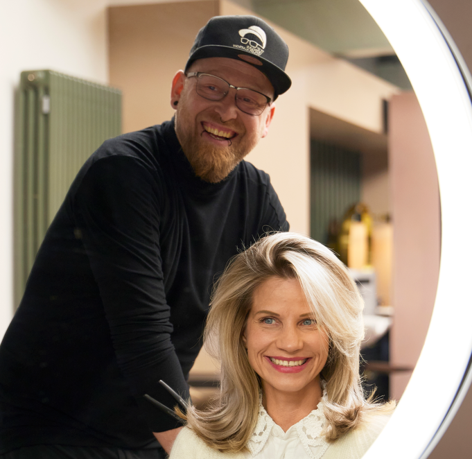 Chris Vegas, Paul Mitchell Fachtrainer